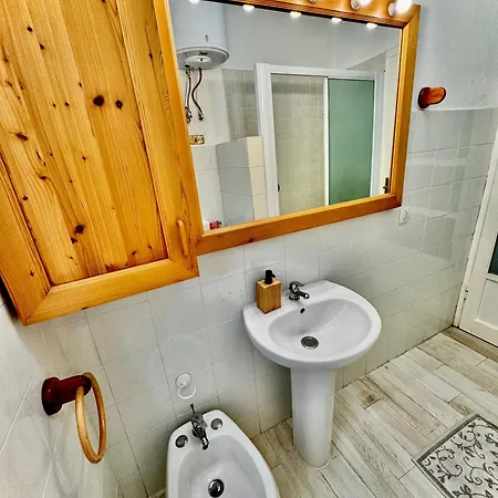 Apartment Magic House - Splendido Trilocale Nel Budello