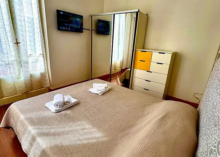Magic House - Splendido Trilocale Nel Budello Lägenhet